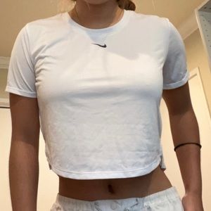 Cropped Nike DryFit Tee